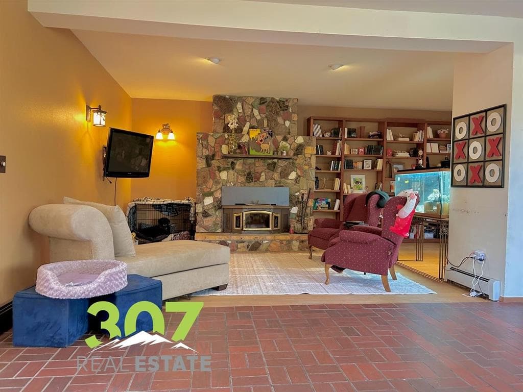 403 Fiddlers Ln — photo 13 of 51