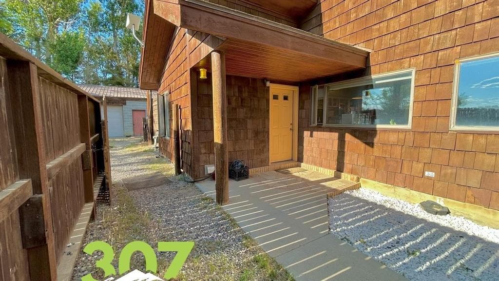 403 Fiddlers Ln — photo 10 of 51