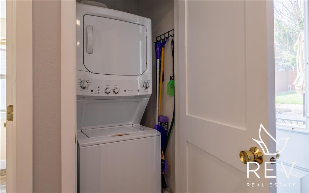 1408 Alger Ave — photo 13 of 24