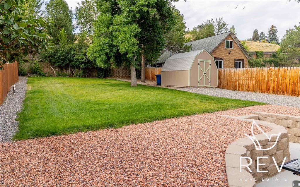 1408 Alger Ave — photo 17 of 24