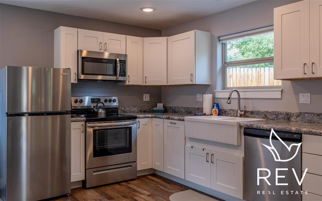 1408 Alger Ave — photo 8 of 24