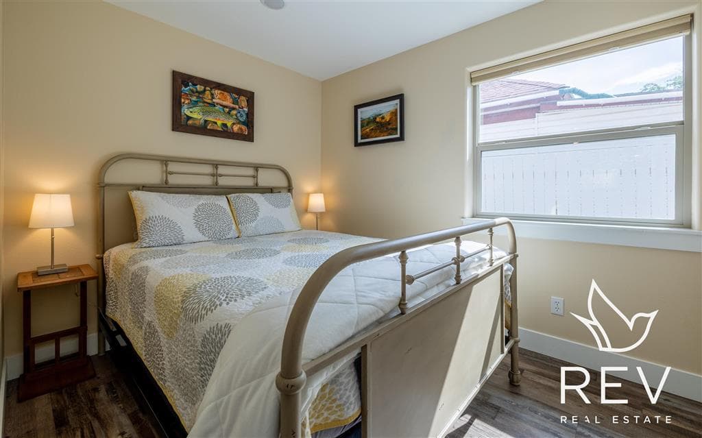 1408 Alger Ave — photo 9 of 24