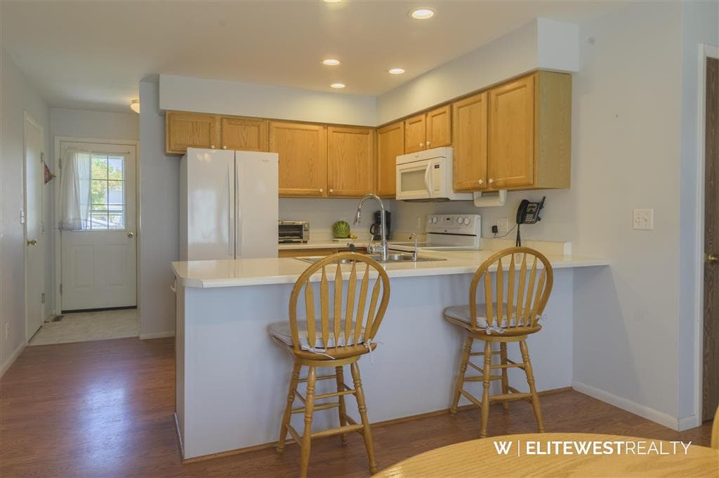 139 East 7th St — photo 5 of 71