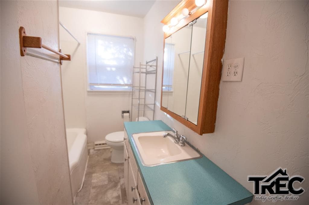 522 Avenue F — photo 13 of 25