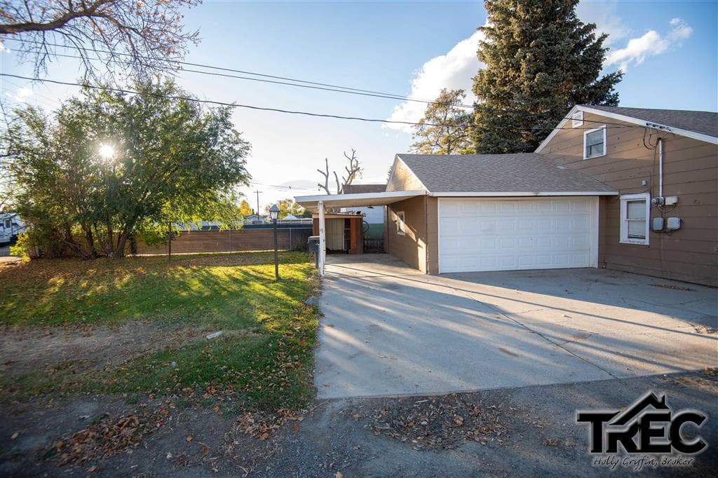 522 Avenue F — photo 25 of 25