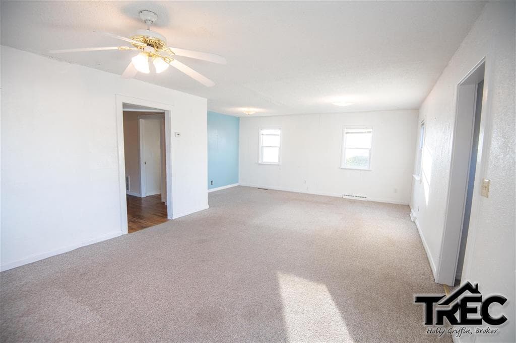 522 Avenue F — photo 5 of 25