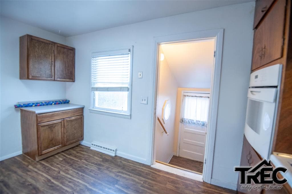 522 Avenue F — photo 7 of 25