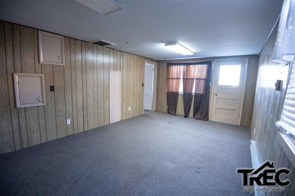 522 Avenue F — photo 8 of 25