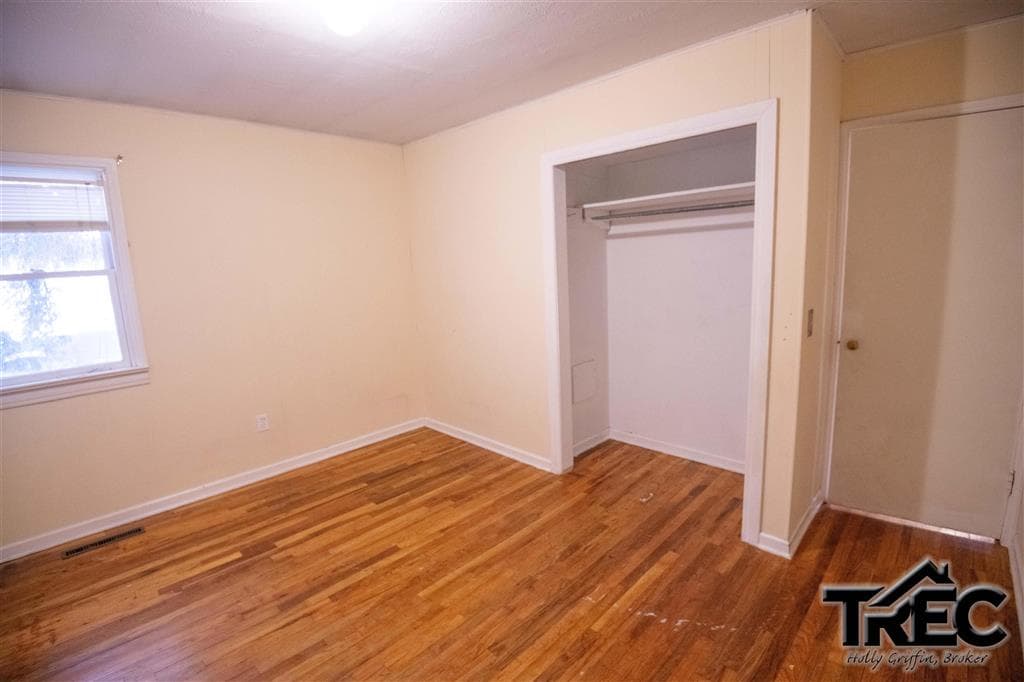 522 Avenue F — photo 10 of 25