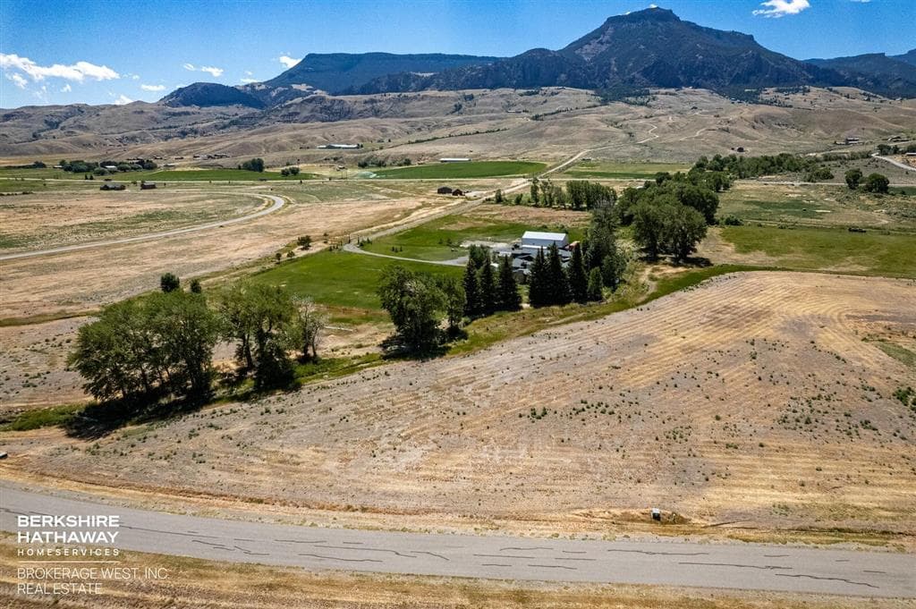 58 Big Creek Dr — photo 11 of 16