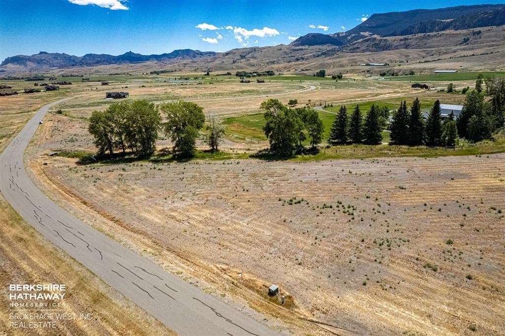 58 Big Creek Dr — photo 10 of 16