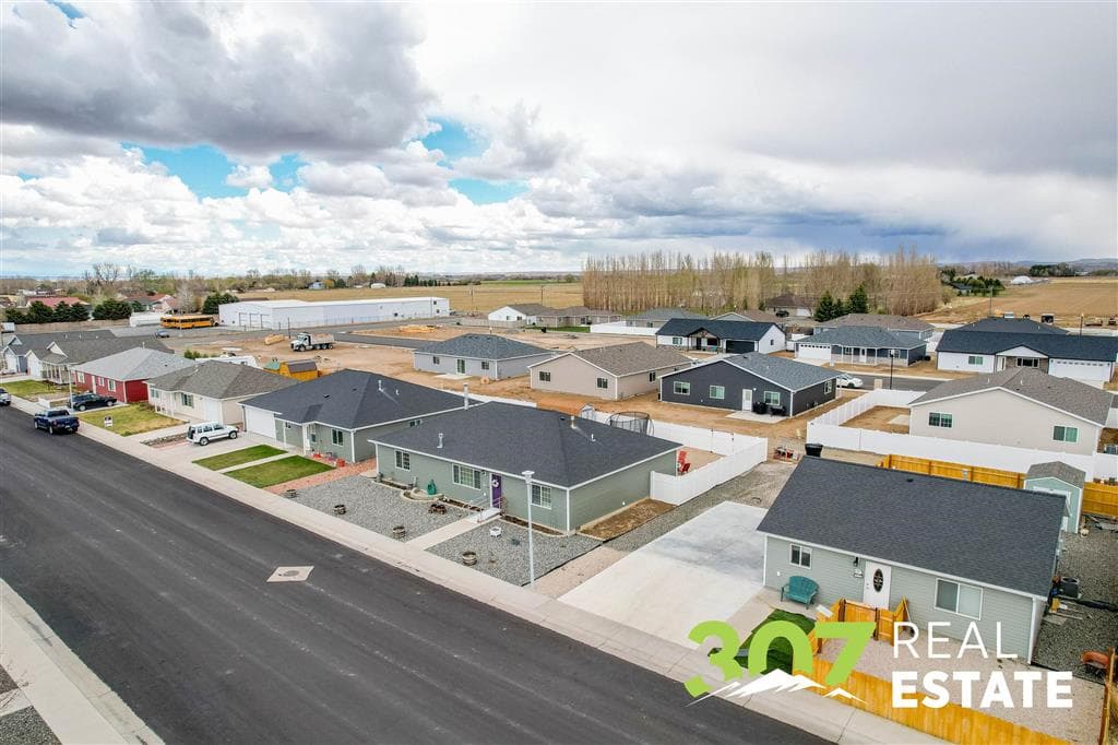 1142 E Madison St — photo 32 of 42