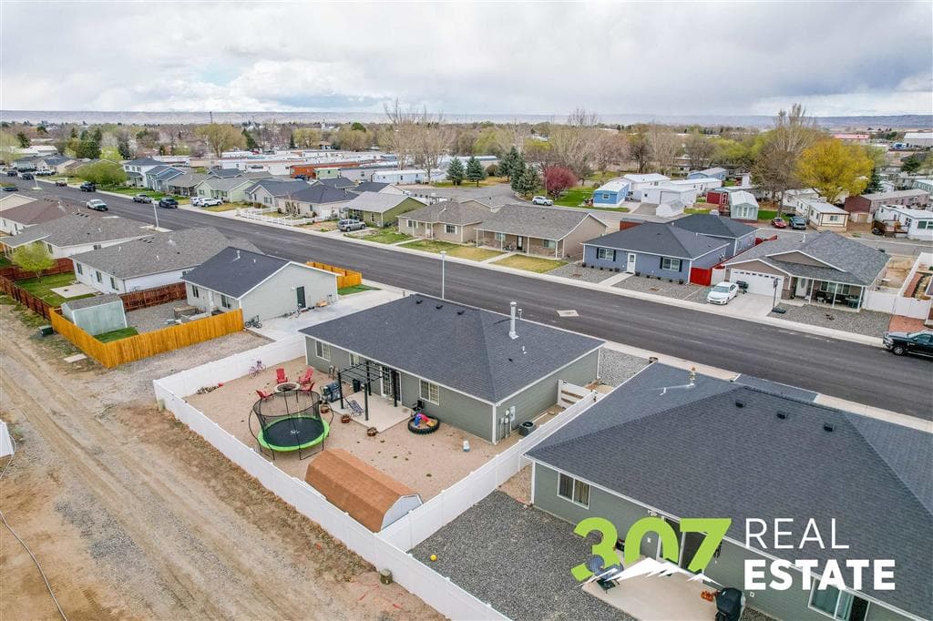 1142 E Madison St — photo 36 of 42