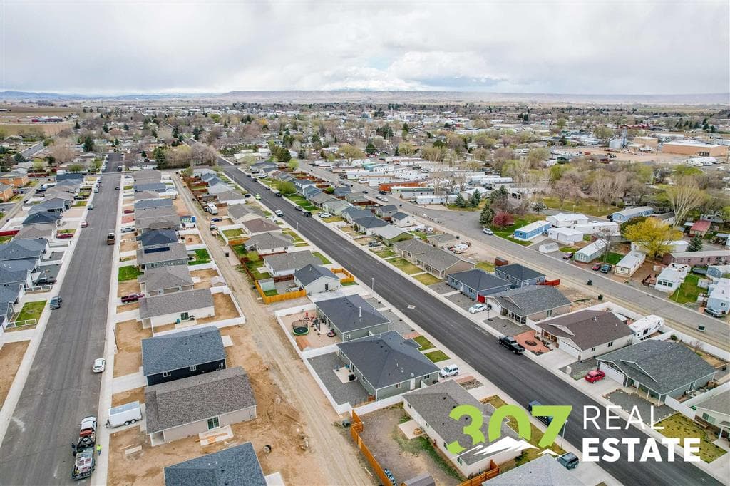 1142 E Madison St — photo 38 of 42