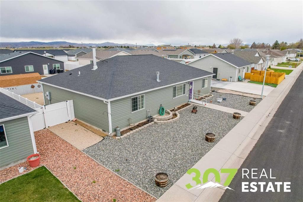 1142 E Madison St — photo 40 of 42