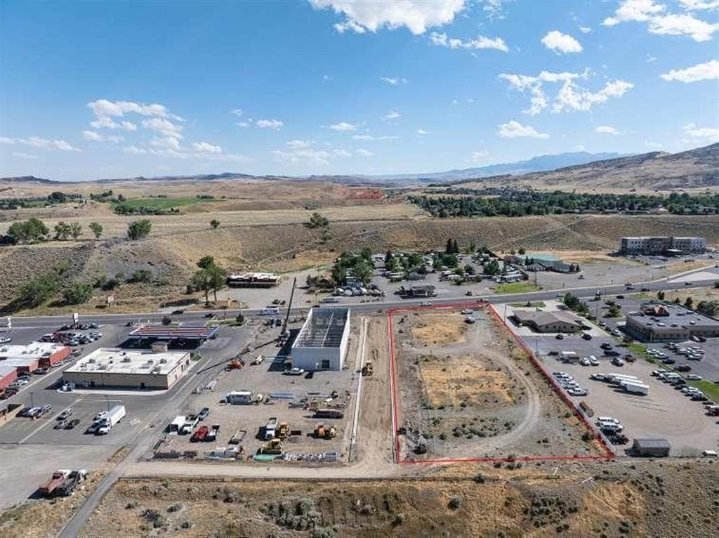 TBD Saturn Street — photo 3 of 5