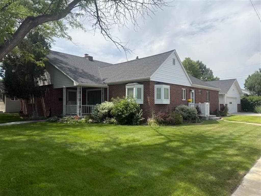 612 Oregon Ave — photo 3 of 21