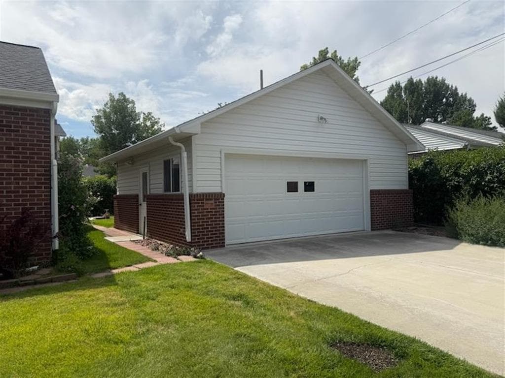 612 Oregon Ave — photo 4 of 21