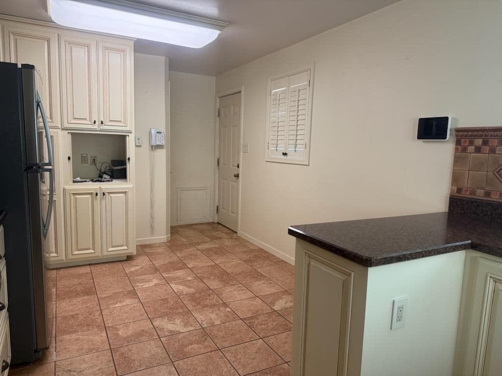 612 Oregon Ave — photo 8 of 21