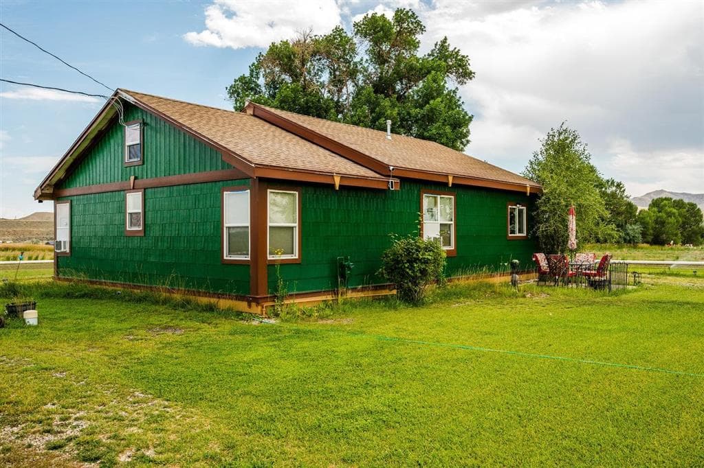 1742 Lane 14 — photo 2 of 67