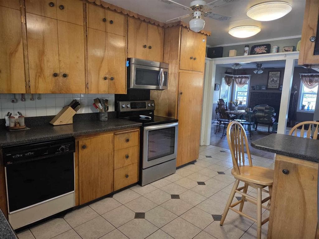 96 & 98 2nd St — photo 23 of 51