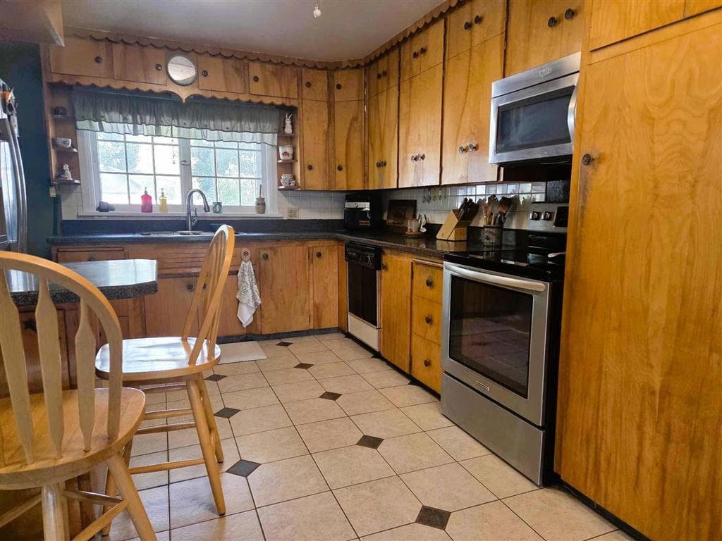 96 & 98 2nd St — photo 25 of 51