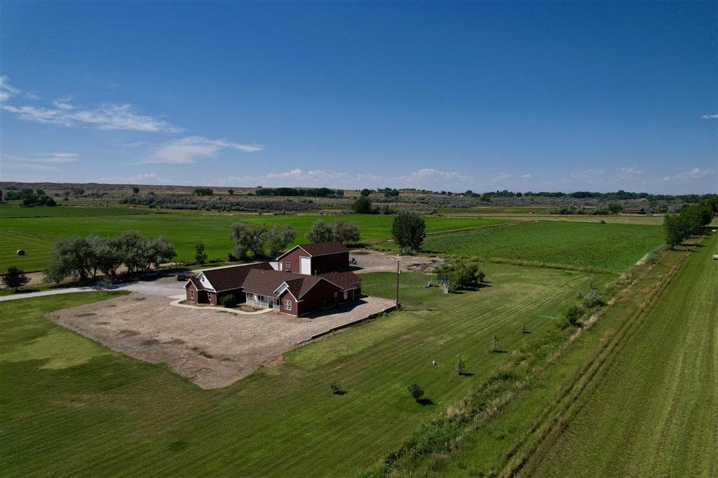 1328 Road 11 — photo 3 of 57