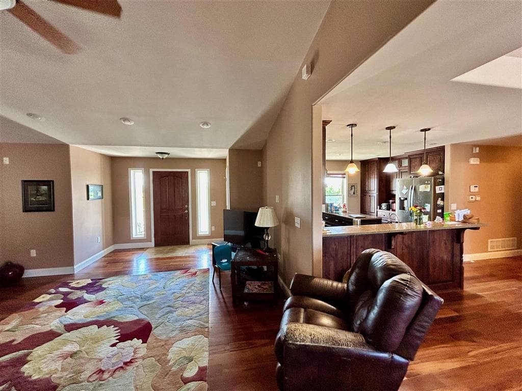 1328 Road 11 — photo 5 of 57