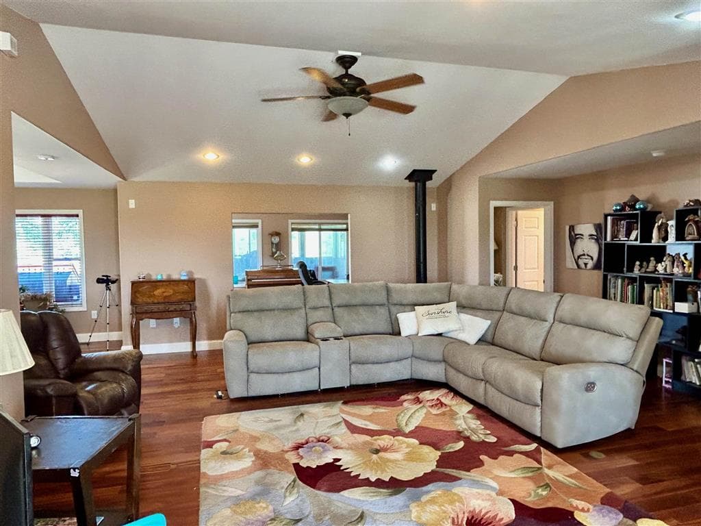 1328 Road 11 — photo 7 of 57