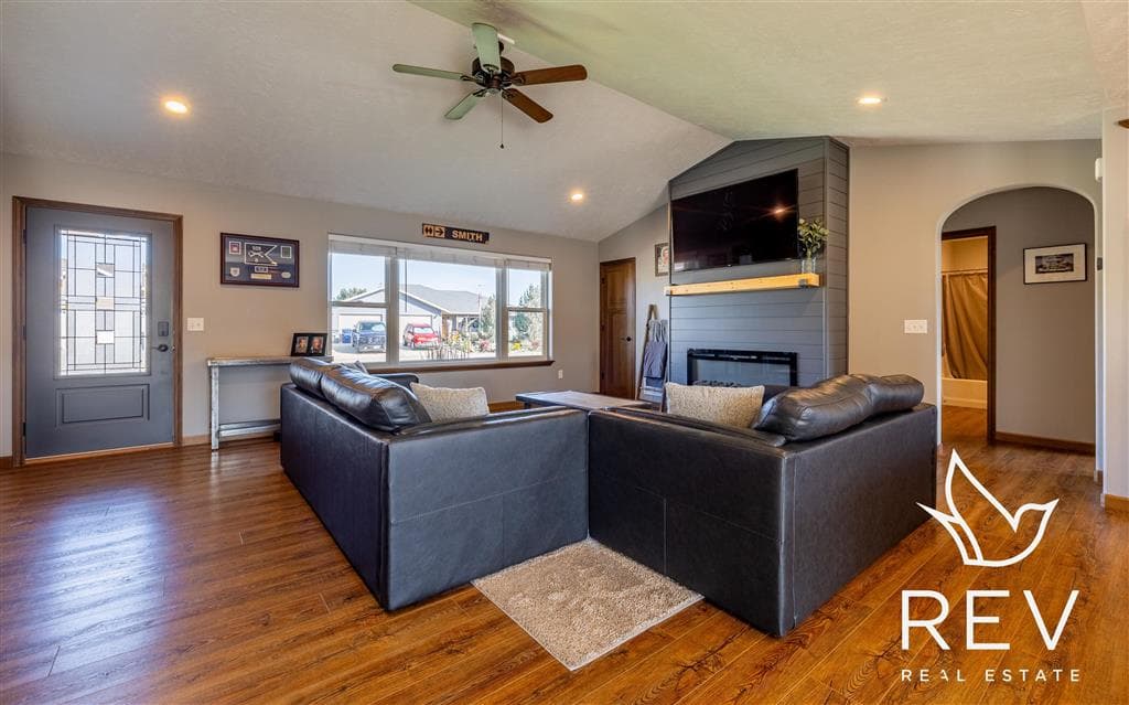 3108 Lame Deer Ave — photo 4 of 35