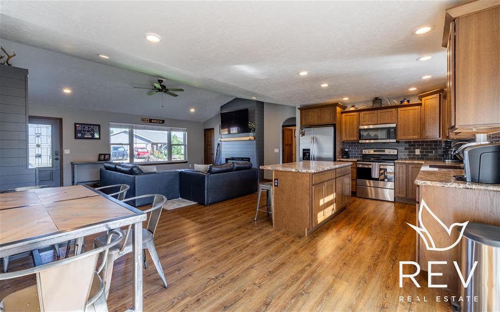 3108 Lame Deer Ave — photo 8 of 35