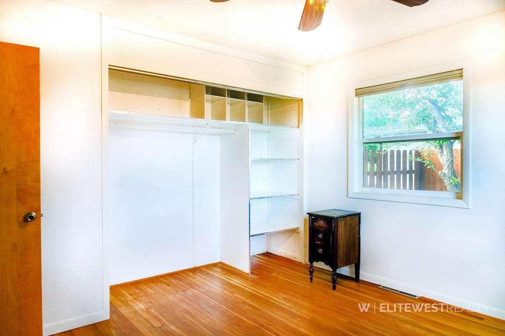 2513 Newton Ave — photo 39 of 74