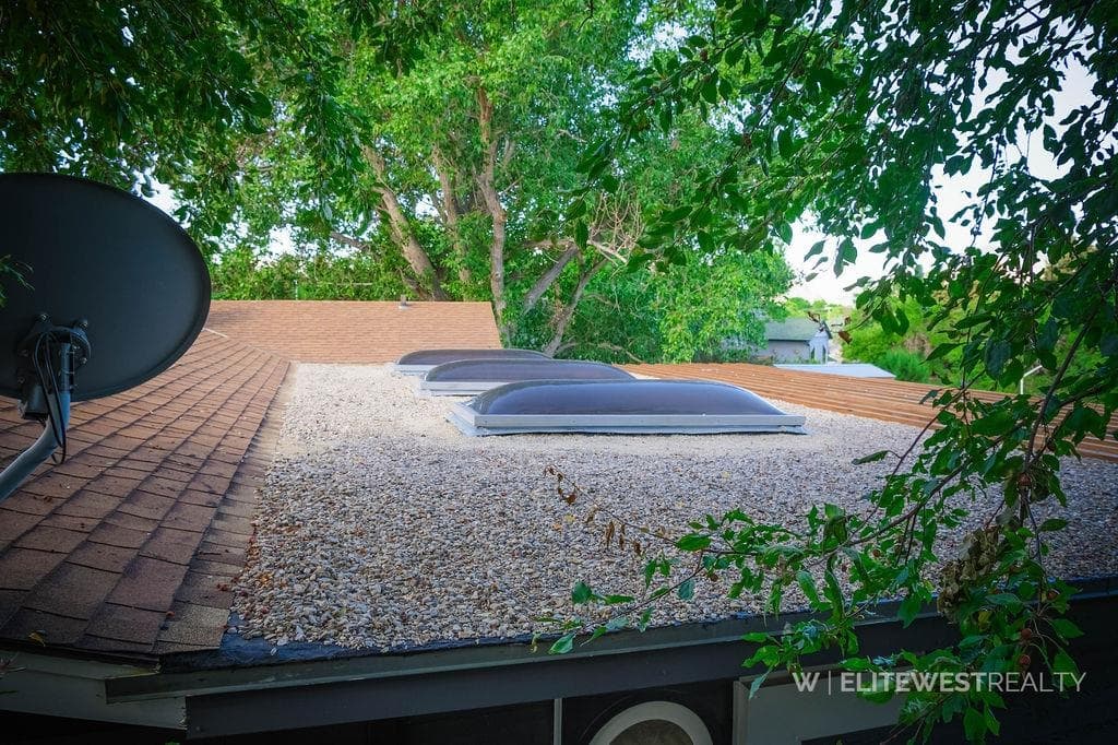 2513 Newton Ave — photo 59 of 74