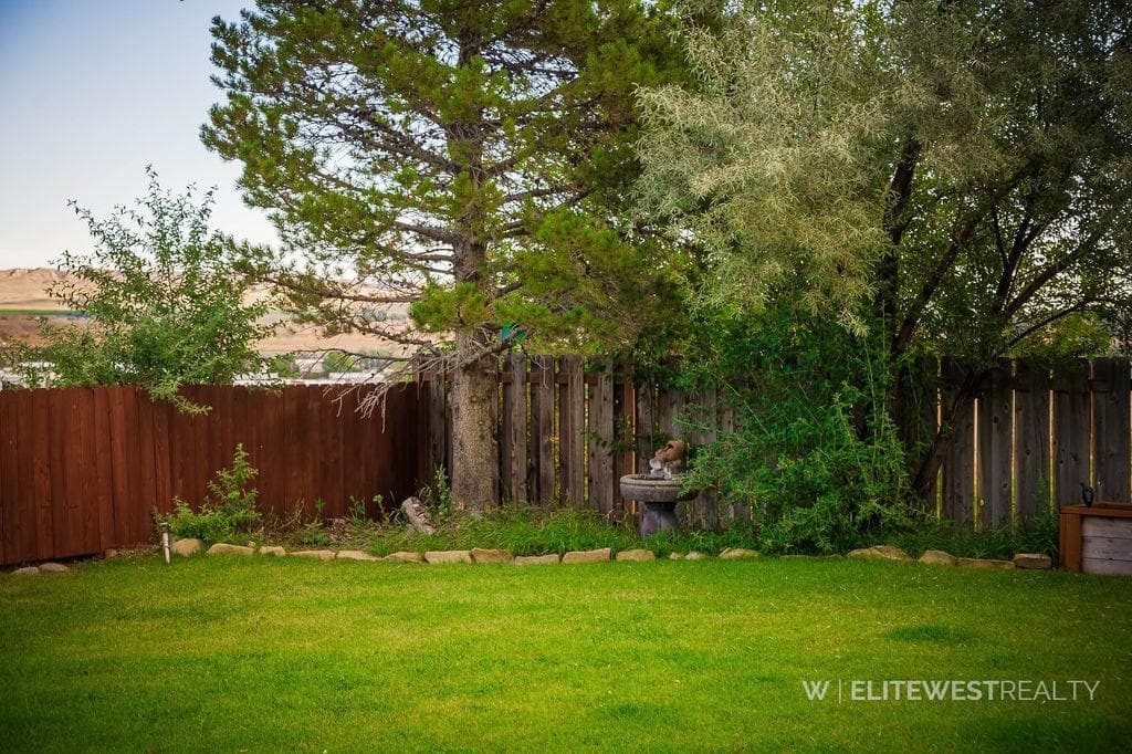 2513 Newton Ave — photo 7 of 74