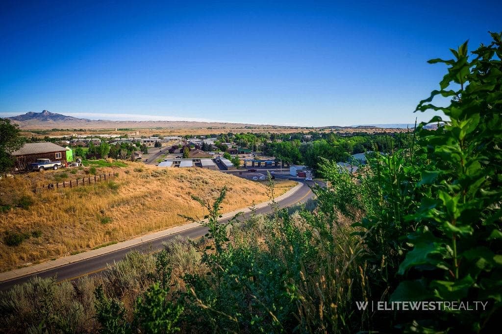 2513 Newton Ave — photo 70 of 74