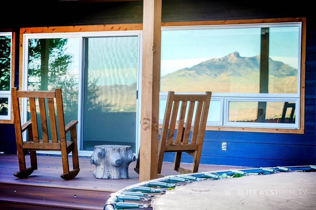 2513 Newton Ave — photo 71 of 74