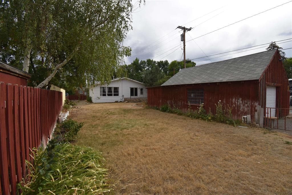 425 W 3rd — photo 28 of 30