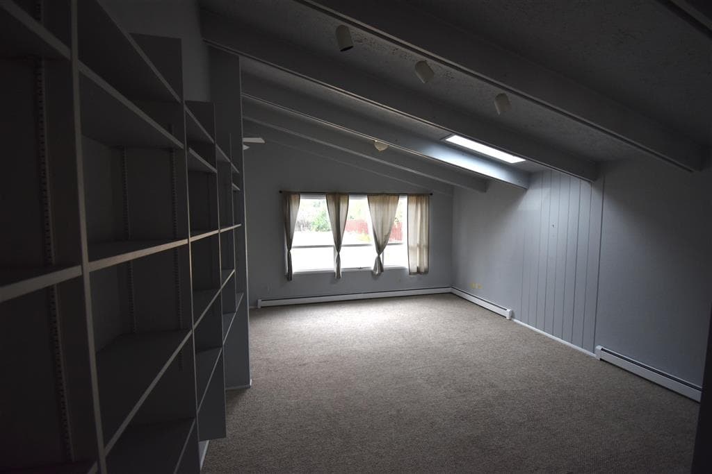 425 W 3rd — photo 7 of 30