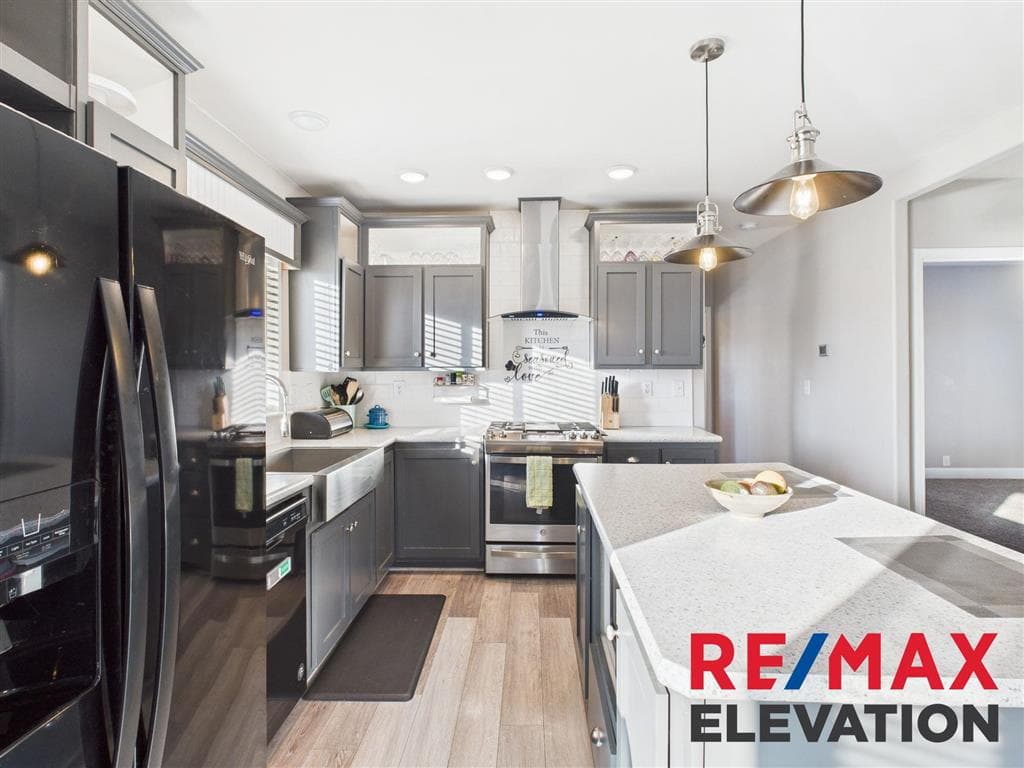 88 & 90 Richland Tr — photo 3 of 97