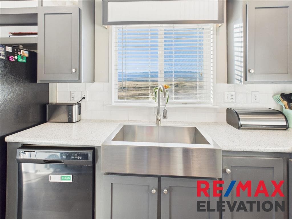 88 & 90 Richland Tr — photo 28 of 97