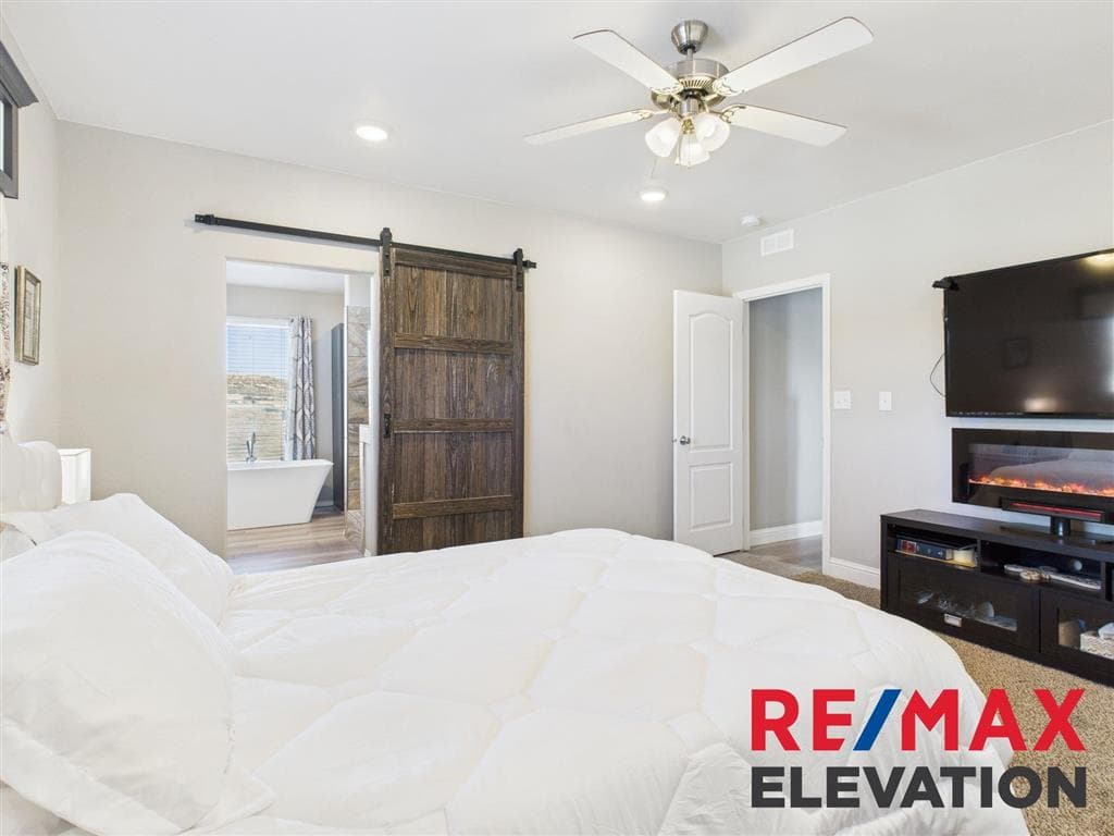 88 & 90 Richland Tr — photo 33 of 97