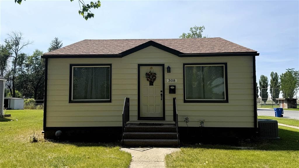 308 Hampshire — photo 2 of 29