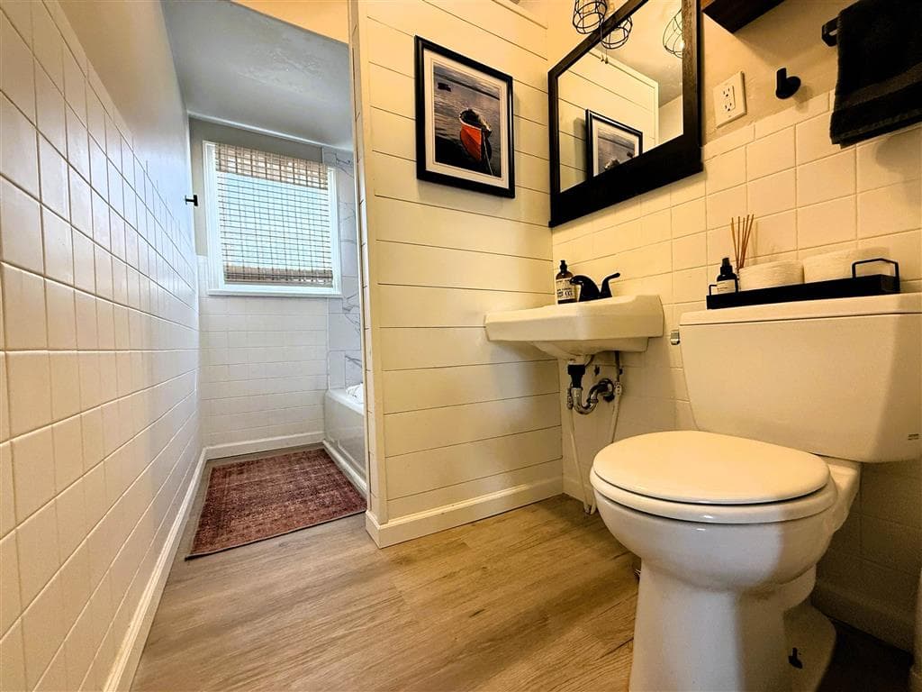 308 Hampshire — photo 16 of 29