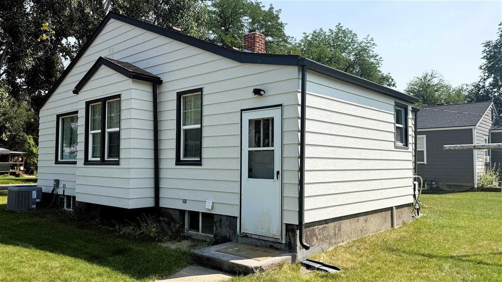 308 Hampshire — photo 5 of 29