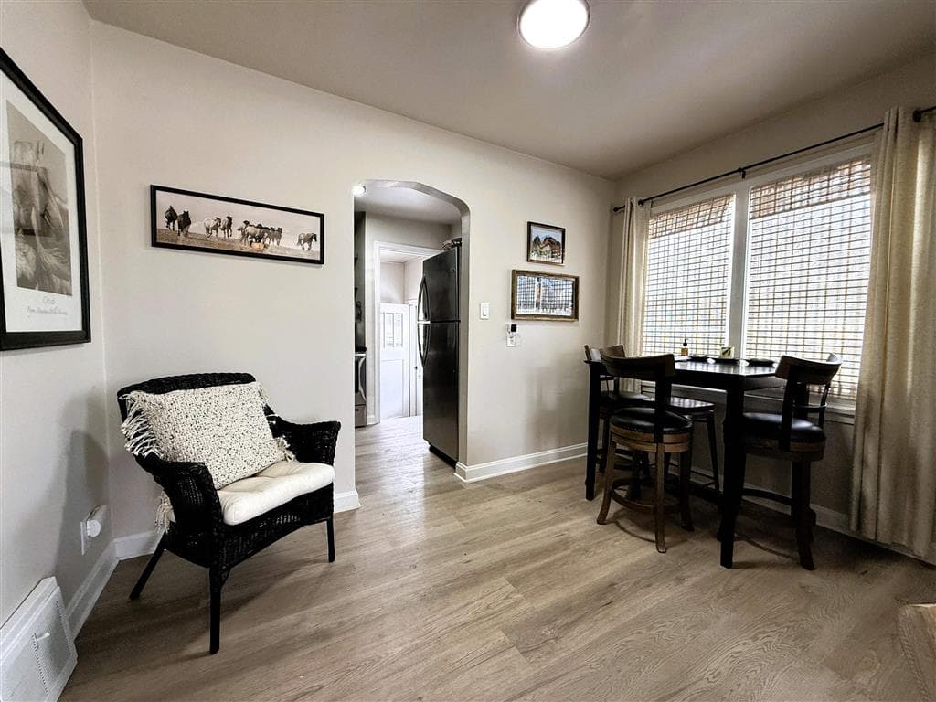 308 Hampshire — photo 9 of 29