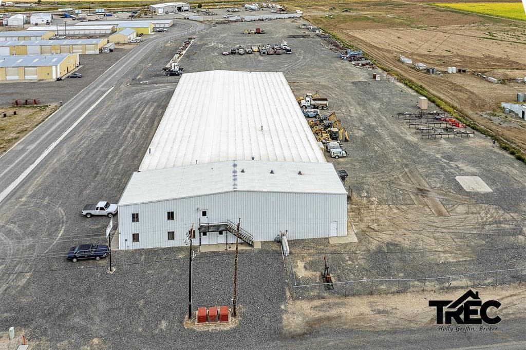 771 Lane 9 — photo 3 of 25