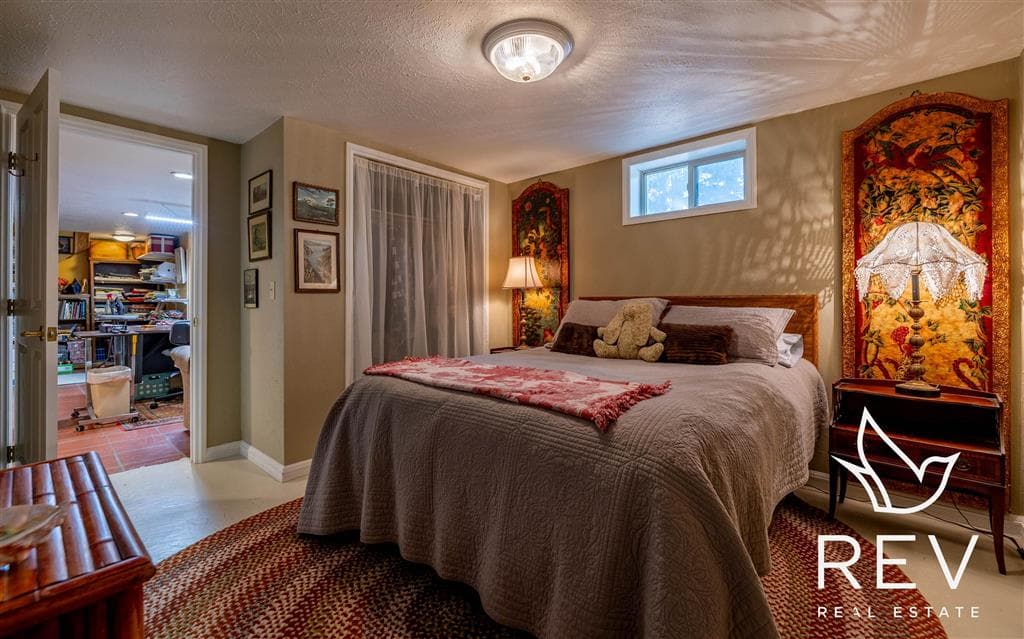 89 W Rocky Rd — photo 20 of 51