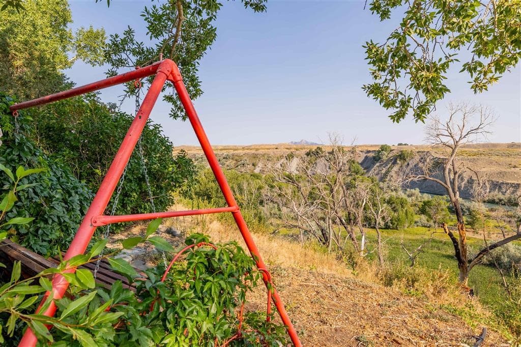 89 W Rocky Rd — photo 31 of 51