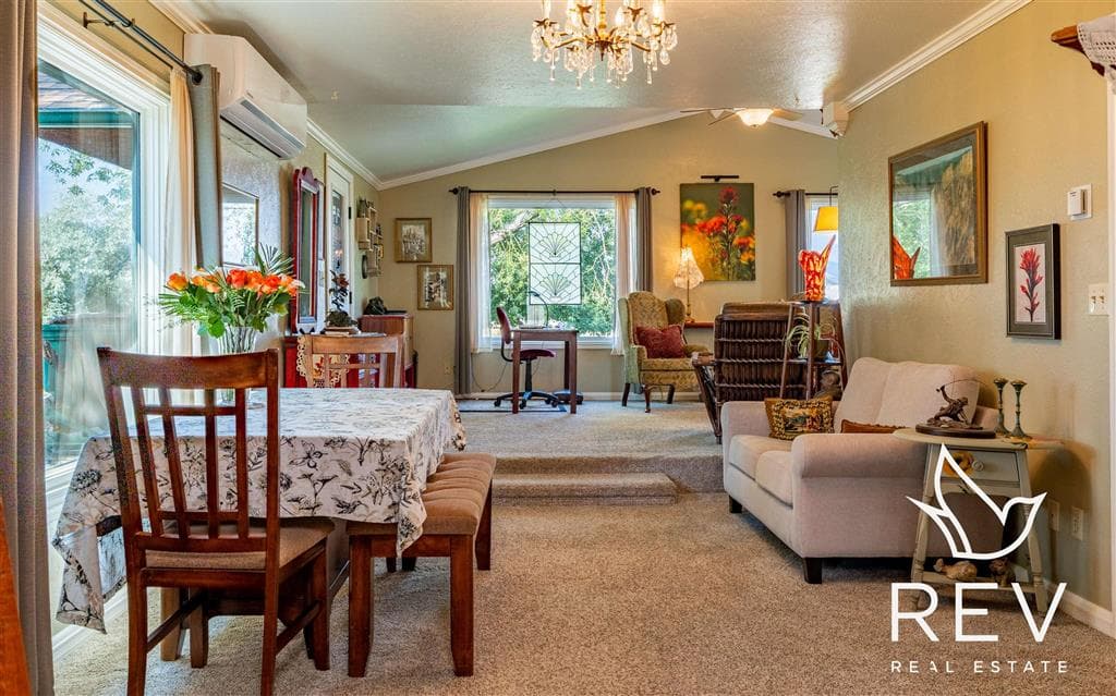 89 W Rocky Rd — photo 5 of 51