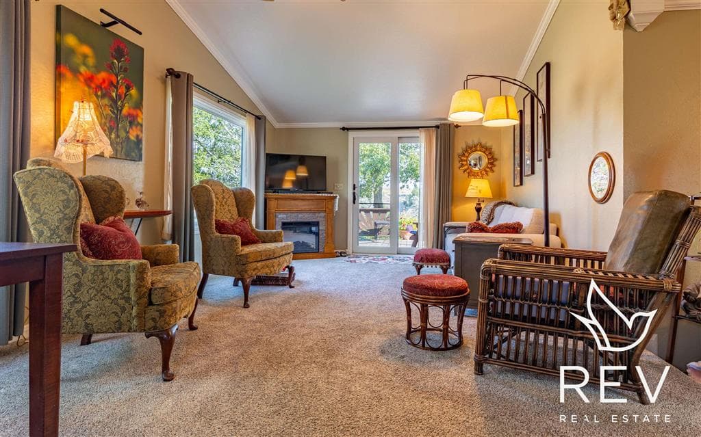 89 W Rocky Rd — photo 6 of 51